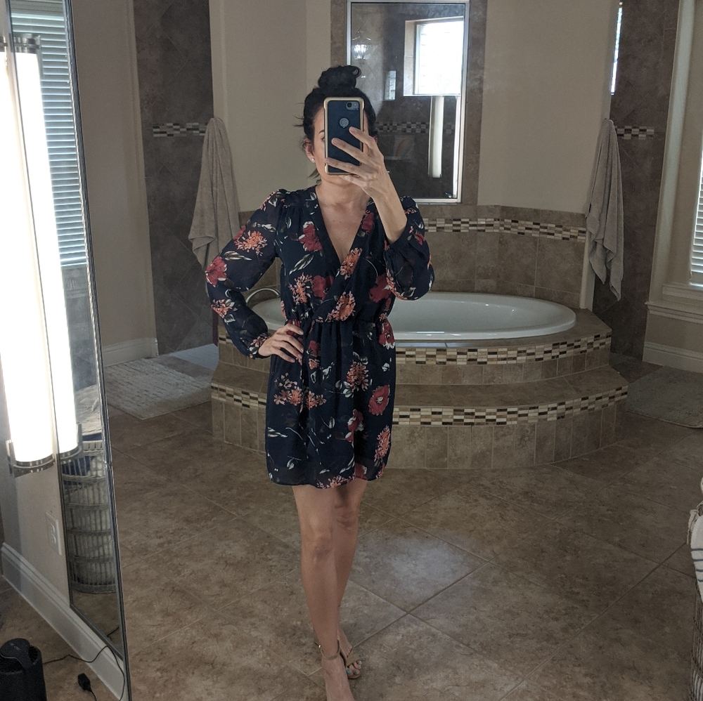 Pretty pretender naval floral dress